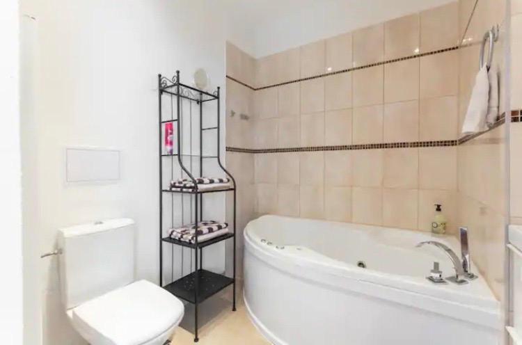 Lenka'S Cozy Red Studio + Lenka'S Cozy Gold Apartment Prague Extérieur photo