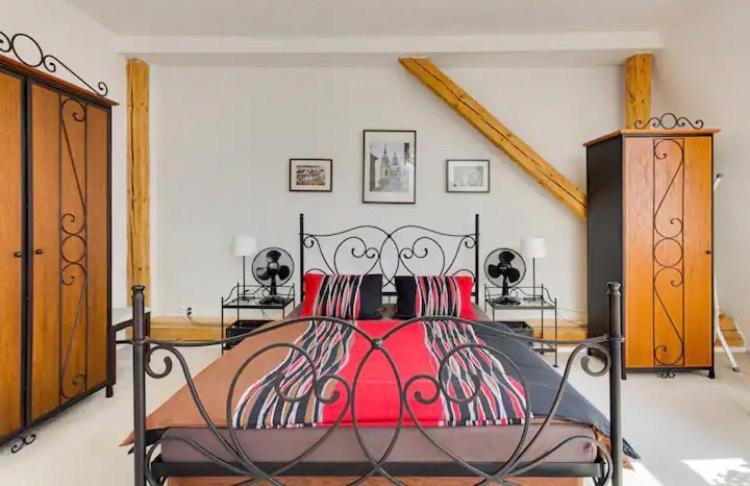 Lenka'S Cozy Red Studio + Lenka'S Cozy Gold Apartment Prague Extérieur photo